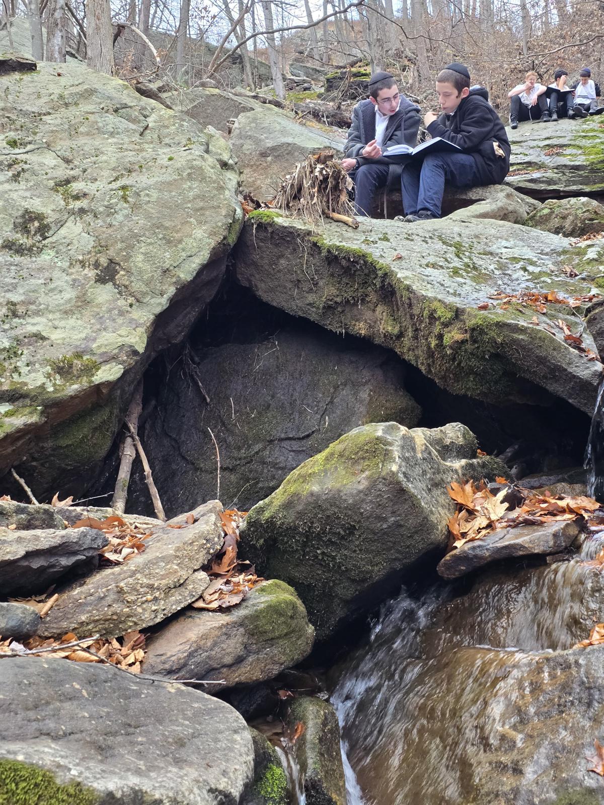 Beis Midrash at Mesivta Kingston